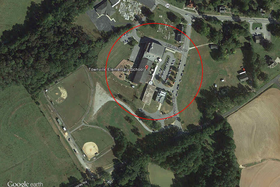 Auf dem Spielplatz einer Grundschule in den USA wurden zwei Kinder und ein Lehrer durch Schüsse verletzt.
