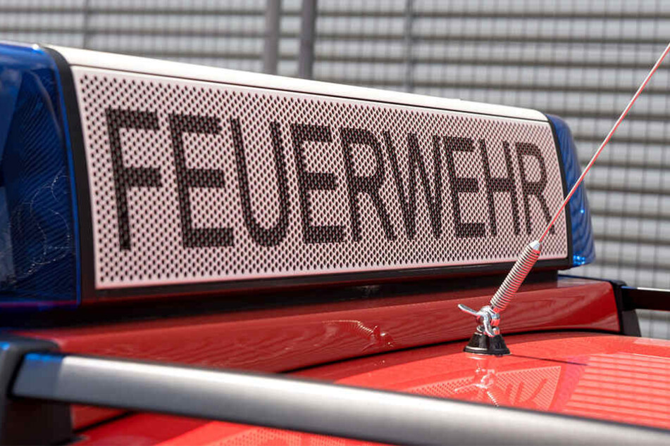 Die Feuerwehr bestätigte, dass die Frau bewusstlos im Bett lag.