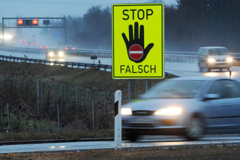 Irgendwann wendete der Geisterfahrer und fuhr von der A33 ab.