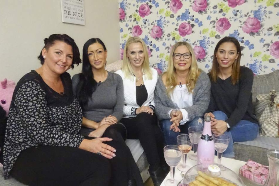 Sandra, Maria, Andrea, Sabine und Aylin (von links) kämpften um den vierten "Shopping Queen"-Titel von Bielefeld.