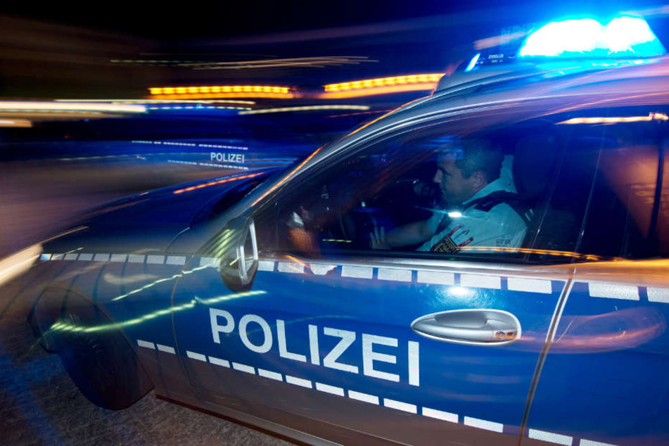 Die Polizei lieferte den 27-Jährigen in eine psychiatrische Einrichtung ein. (Symbolbild)