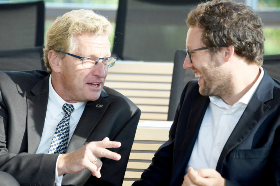 Verkehrsminister Bernd Buchmann mit seinem neuen Kollegen, Umweltminister Jan Philipp Albrecht.