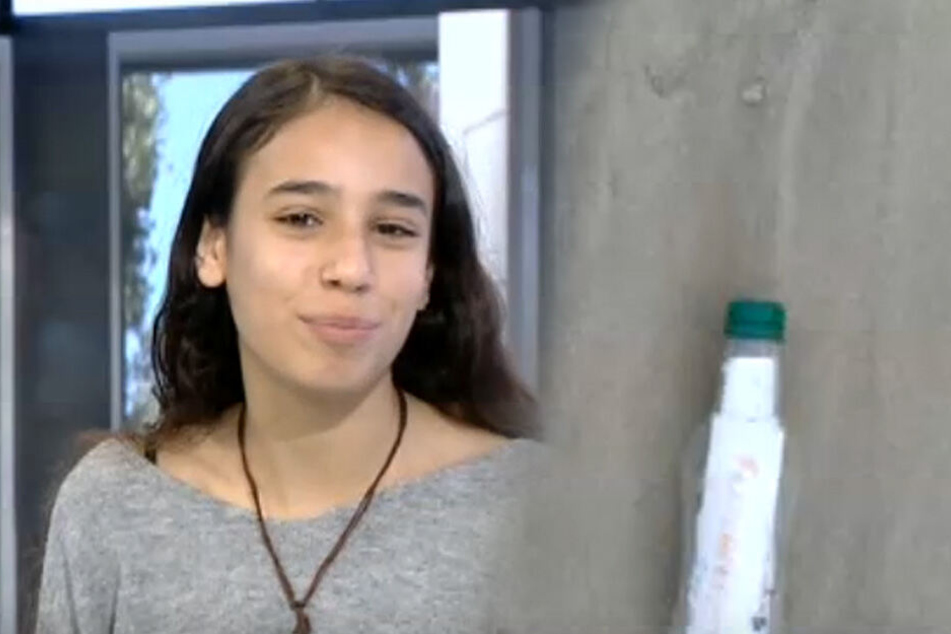 Die Eltern der 14-jährigen Roni hatten die Flaschenpost entdeckt.