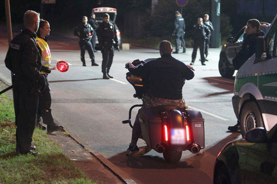Rocker-Kontrollen, wie hier nach der Schießerei, wird es vermutlich am
Samstag wieder geben.
