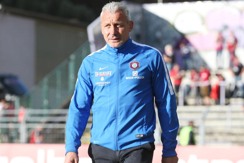 Aus Niederlagen will Aue-Trainer Pavel Dotchev positive Aspekte herausziehen und der Mannschaft aufzeigen.