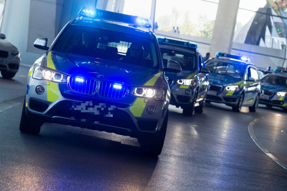 Die Polizei verfolgte einen BMW quer durch die Wiesbadener Innenstadt. (Symbolbild)
