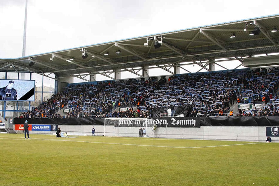 Für David Bergner der Grund allen Überls: Die Trauerfeier im Stadion am 9. März vor der Partie gegen Altglienicke.