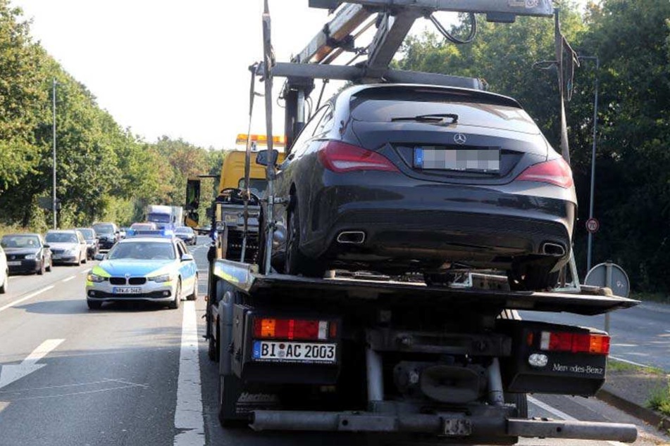 Die Polizei stellte schon kurz nach der Tat den Mercedes CLA des Tatverdächtigen sicher.