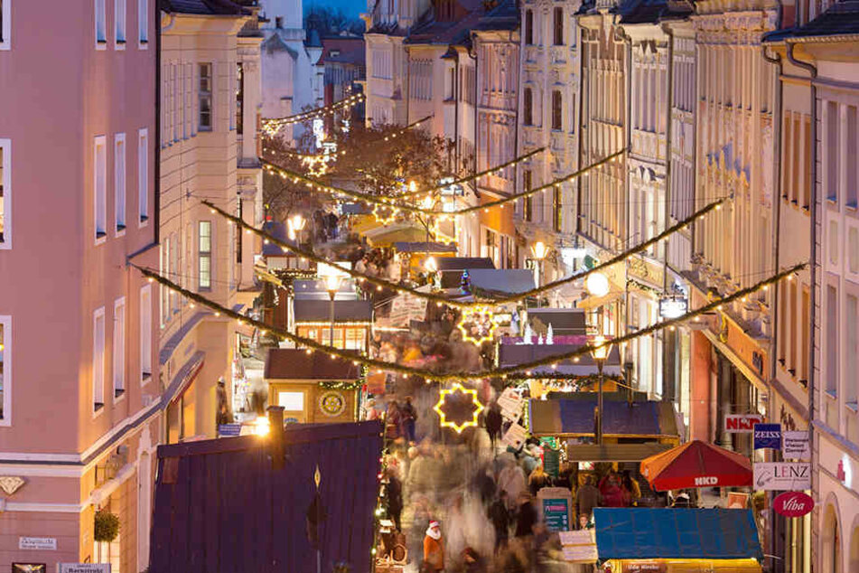Soll der traditionsreiche Wenzelsmarkt in Bautzen länger als bislang öffnen?
Das Rathaus bleibt zurückhaltend.