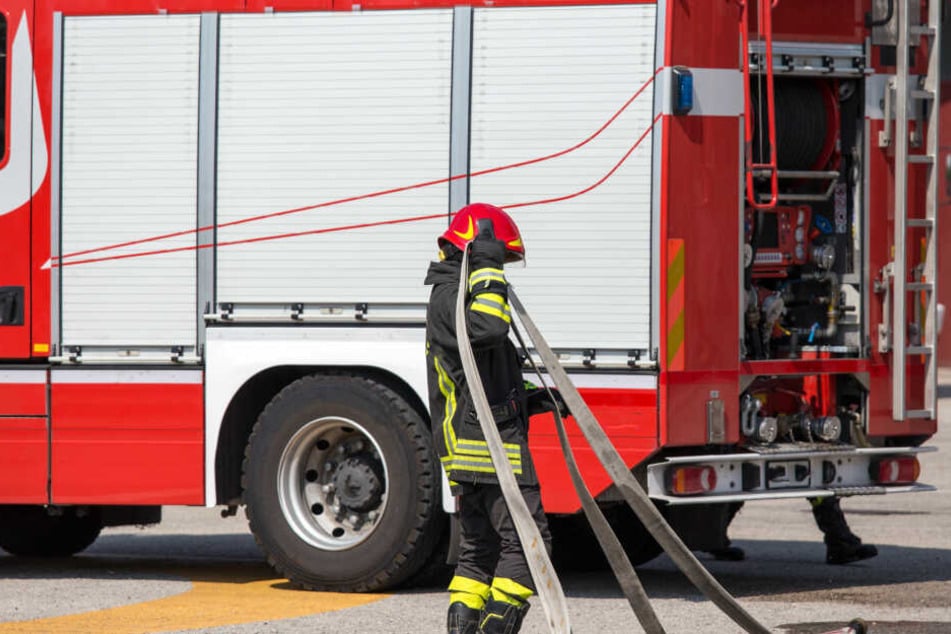 Gleich in zwei Häusern in Plauen wurde offenbar Feuer gelegt. (Symbolbild)