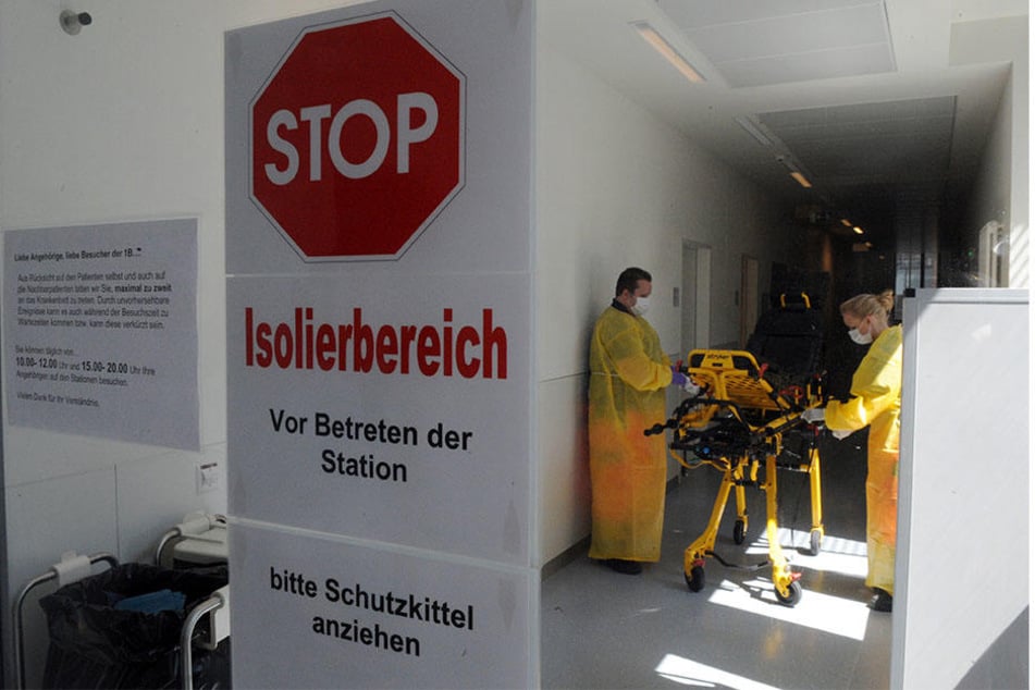 Eine Jugendliche wurde mit blutigem Stuhlgang ins Krankenhaus eingeliefert. Wenig später stirbt sie - Schuld ist eine EHEC-Infektion. (Symbolfoto)