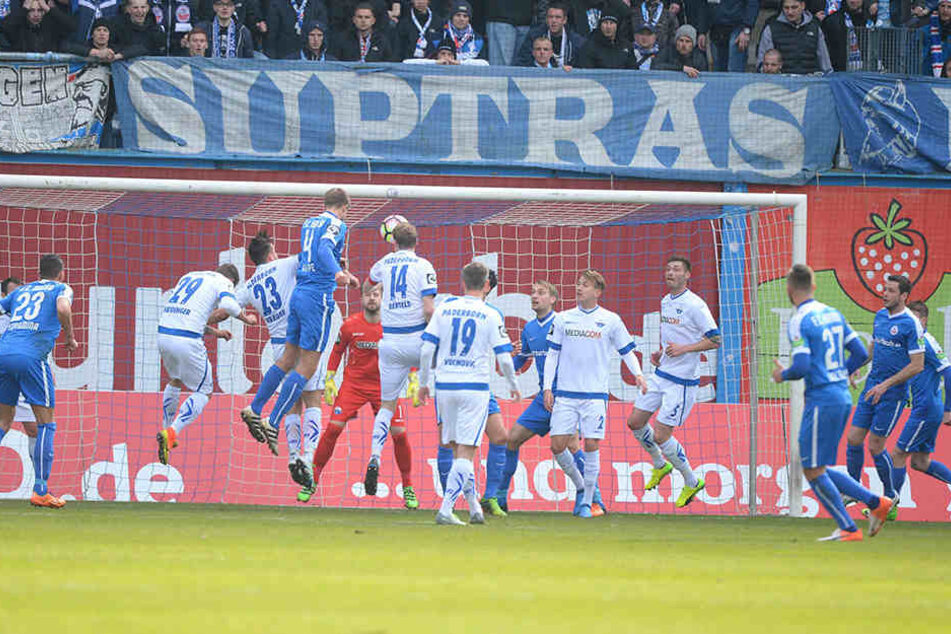 Tommy Grupe traf in der 15. Minute zur zwischenzeitlichen 1:0-Führung für die Hausherren.