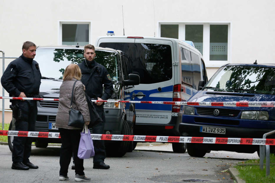 Nach dem Terroreinsatz hatte die Polizei den Wohnblock abgesperrt.