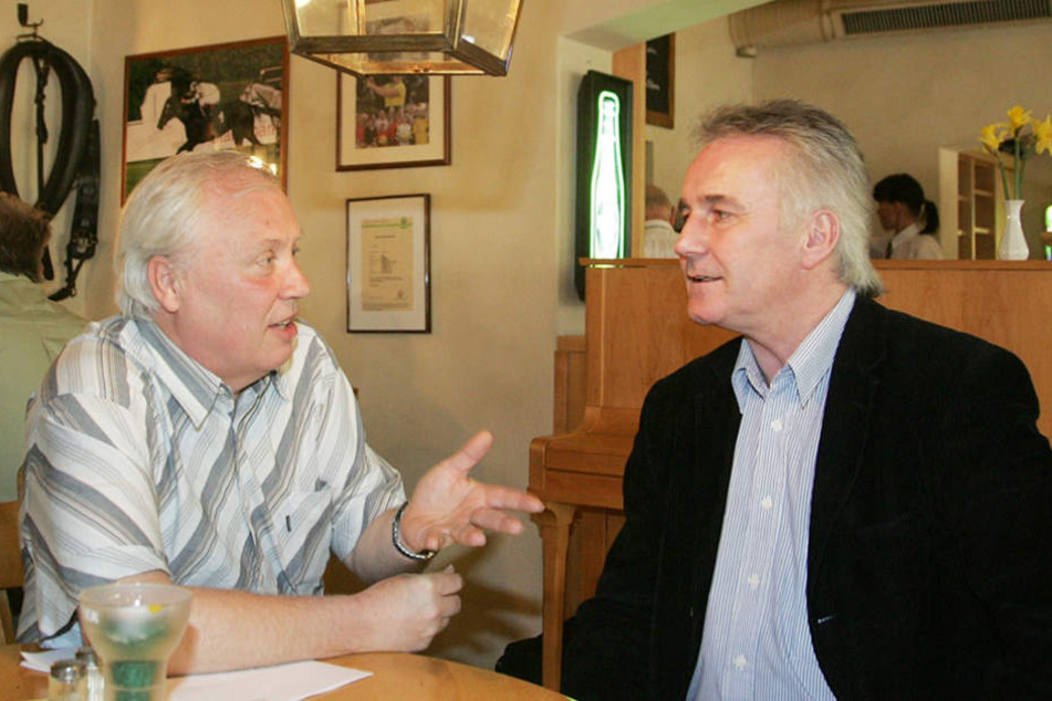 Gert "Zimmi" Zimmermann im Gespräch mit seinem Freund Reinhard Häfner.