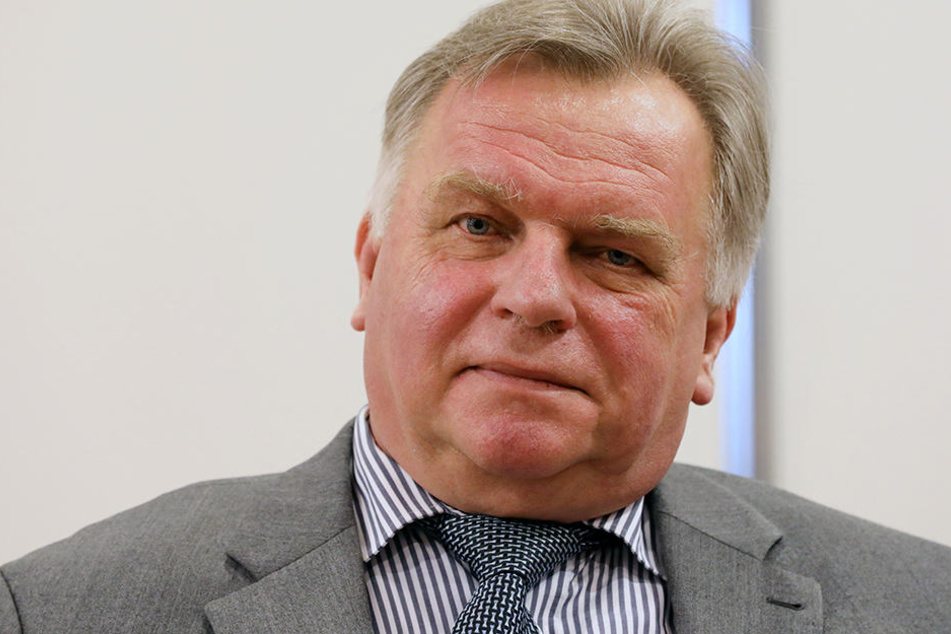 Muss Ex-Bundesverkehrsminister Günther Krause (64) sein Haus räumen?