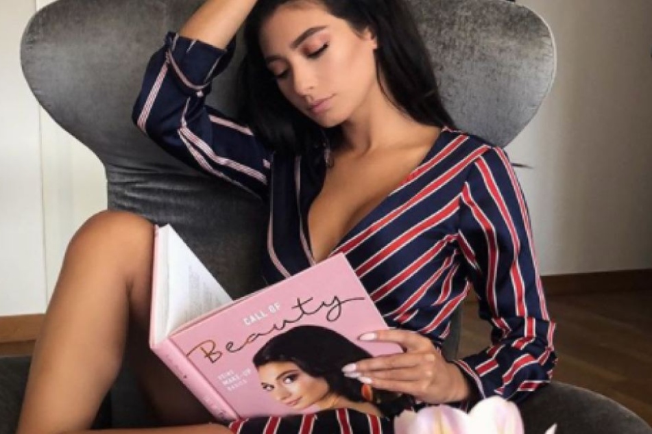 Paola Maria mit ihrem neuen Buch.