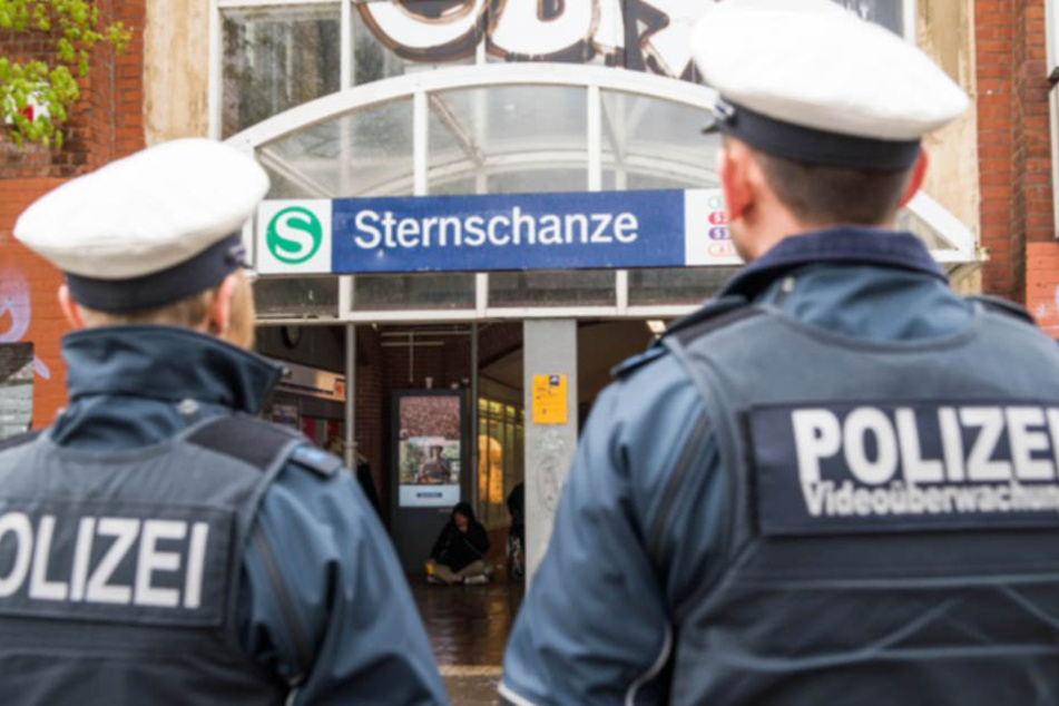 Die Polizisten nahmen den Mann gleich mit aufs Revier. (Symbolfoto)