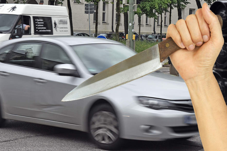 Der Mann stach auf den Beifahrer des anderen Autos ein.