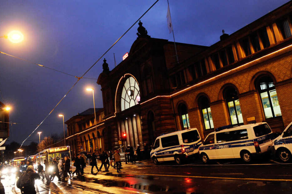 Der Teenager wurde in der Nähe des Bonner Hauptbahnhofs festgenommen.