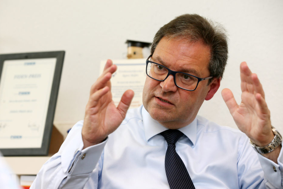 Darf man mit der AfD koalieren? Der sächsische Europaabgeordnete Hermann
Winkler (53, CDU) sorgt für heftige Debatten.