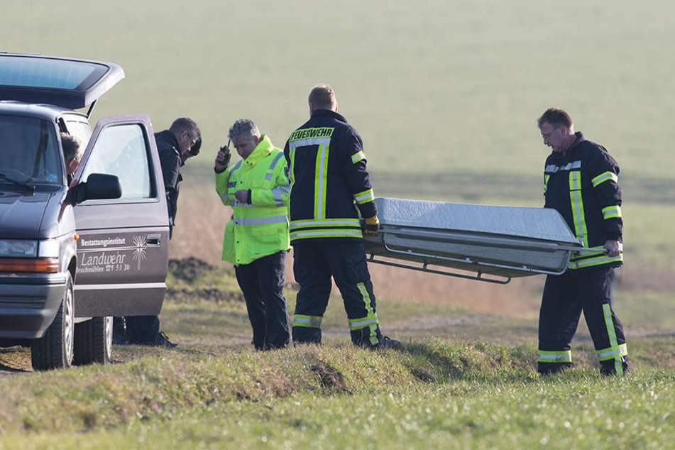 Der Pilot verstarb noch am Unglücksort.