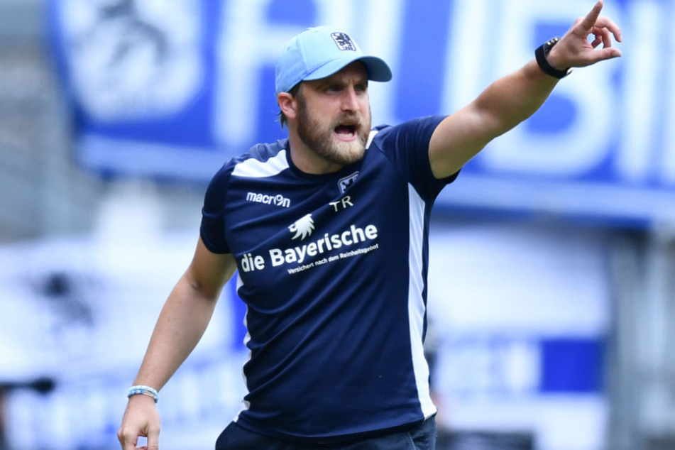 Löwen-Coach Daniel Bierofka ärgert sich über zwei verlorene Punkte gegen Osnabrück.