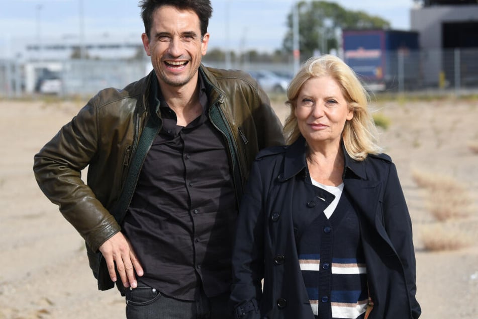 Schauspieler Mommsen, als Kommissar Nils Stedefreund und Schauspielerin Postel, als Kommissarin Inga Lürsen bei einem Pressetermin am Rande der Dreharbeiten eines Bremer "Tatorts".