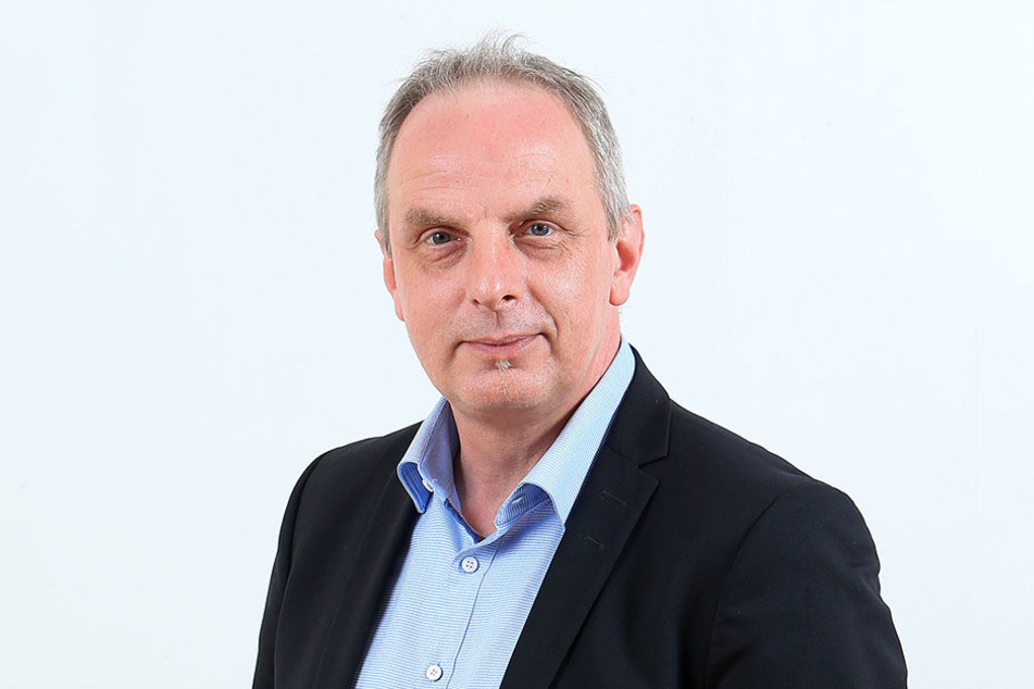 Detlef Müller (53,
SPD) will die
zweispurige
Nutzung
des Überfliegers
auf den
Weg
bringen.