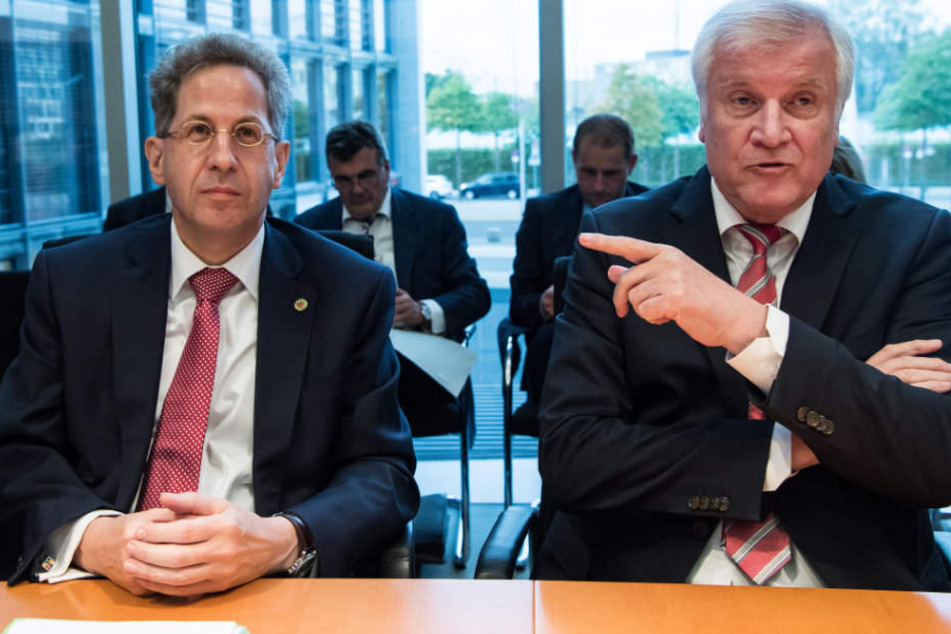 Hans-Georg Maaßen und Horst Seehofer bei der Sondersitzung des Innenausschusses.