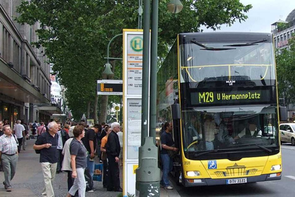 Der Fahrer eines Busses der Linie M29 soll auf dem Ku'damm ausgerastet sein und seine Fahrgäste in Panik versetzt haben (Symbolbild).
