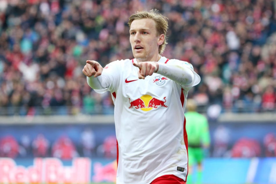 „Ich freue mich, dass ich meinen Vertrag um ein weiteres Jahr verlängert habe." Emil Forsberg zeigt sich glücklich, bei RB Leipzig bleiben zu können.
