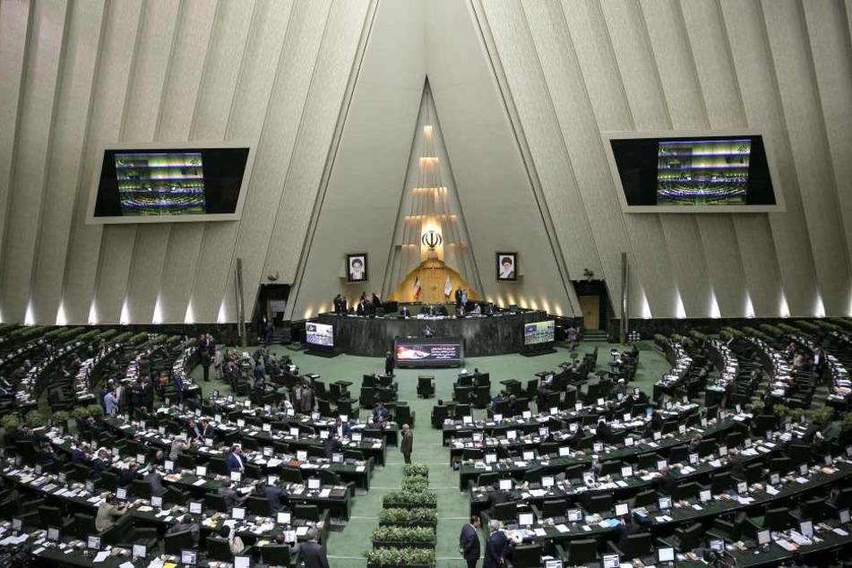 Im iranischen Parlament soll es zu einer Schießerei gekommen sein. (Archivbild)