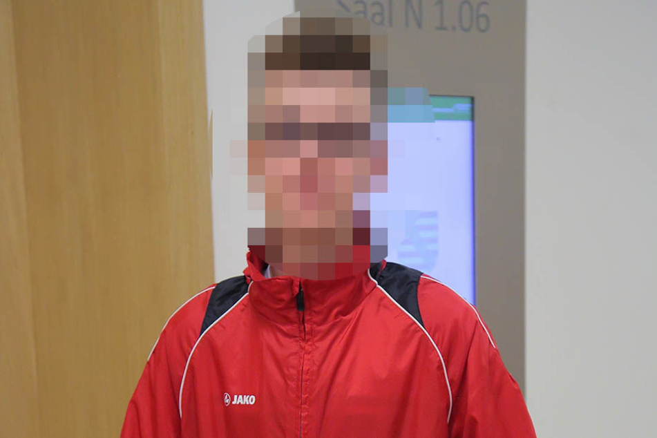Opfer Tom K.* (14) traute sich nach dem Überfall monatelang nicht in die City.