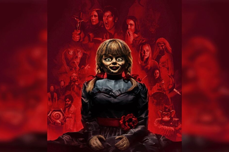 Grusel pur! Das neueste Poster zu Annabelle 3 lässt erahnen, in welche Richtung der Film geht.