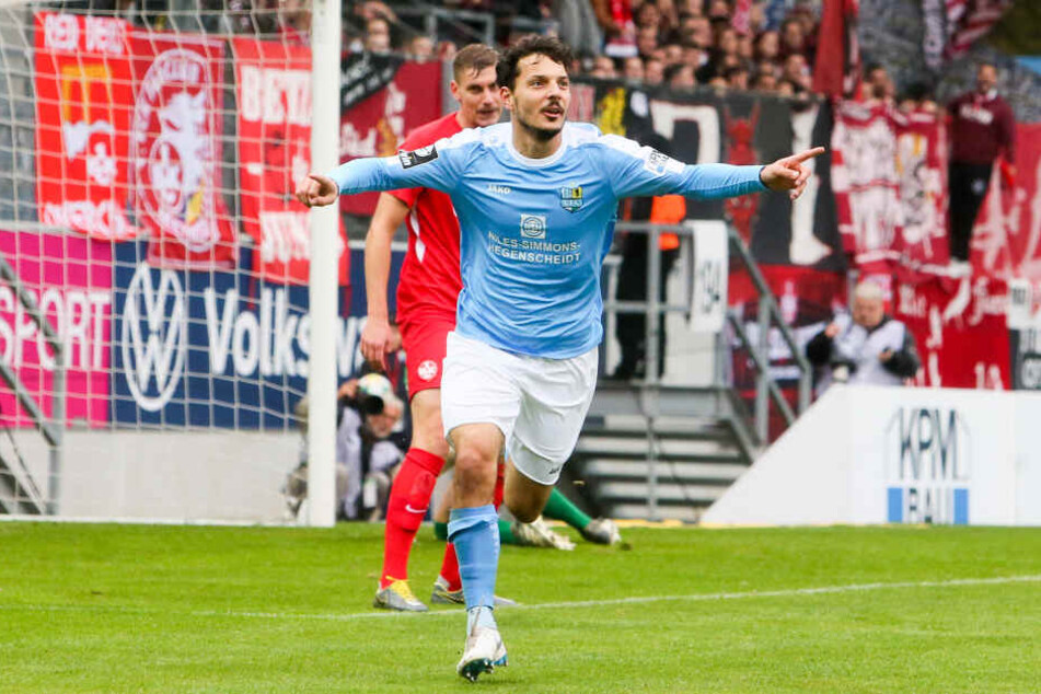 Vier Doppelpacks in Folge, 15 Tore insgesamet: Philipp Hosiner ist die CFC-Lebensversicherung. In Magdeburg ist er jetzt allerdings gesperrt.