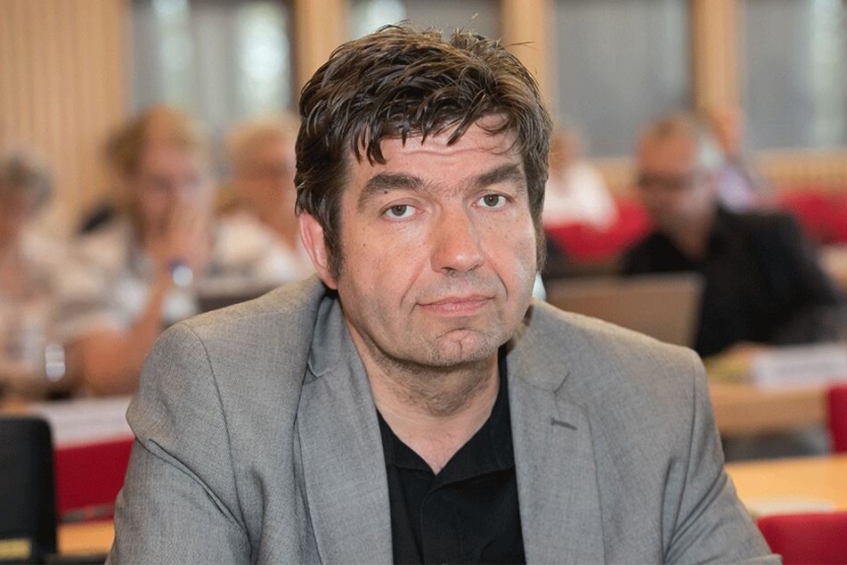 Parteichef Jens Matthis (52, Linke) will schon im Mai das 1-Euro Ticket auf die Gleise heben.
