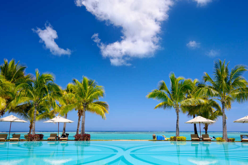 Eine Hotelanlage auf Mauritius: Sieben Wochen verbrachte der Hartz-IV-Empfänger auf der Trauminsel. (Symbolbild)