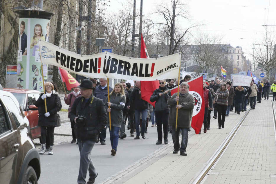 Knapp 300 Teilnehmer beim Ostermarsch in Chemnitz.