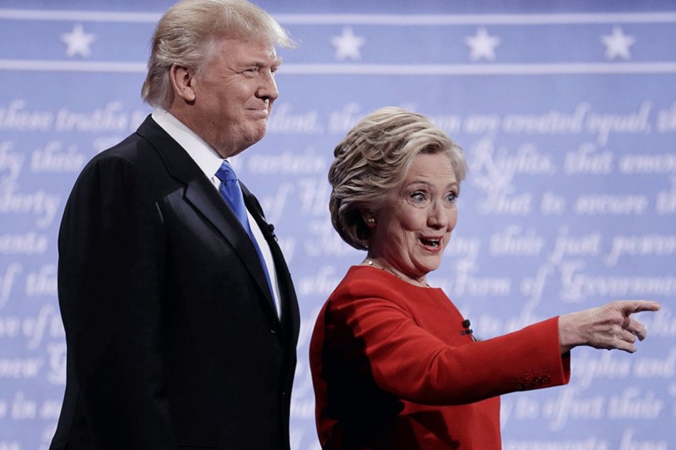 Clinton und Trump zeigten sich nach außen hin locker, doch das TV-Duell wurde hitzig geführt.