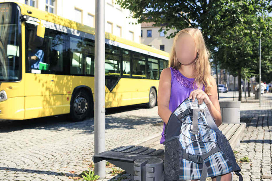 Dem Mädchen wurde das Handy im Wert von 100 Euro geklaut. (Symbolbild)
