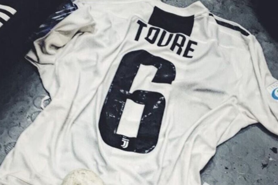 Bei der U23 von Juventus trägt Idrissa Toure die Rückennummer sechs.