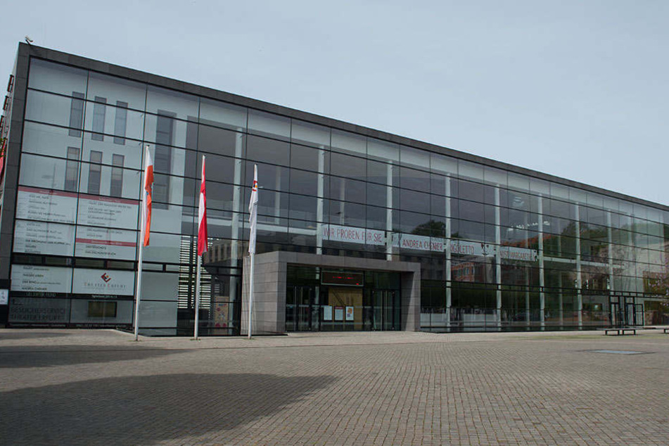 Erst 2003 wurde der Theater-Neubau in Erfurt eröffnet.
