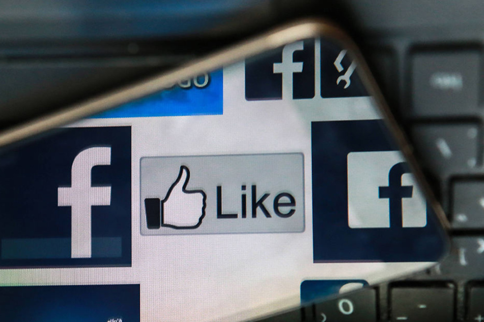 Manche Statusmeldungen werden auf Facebook in 14-Punkt-Schrift. Manche in 24-Punkt-Schrift angezeigt. Warum eigentlich?