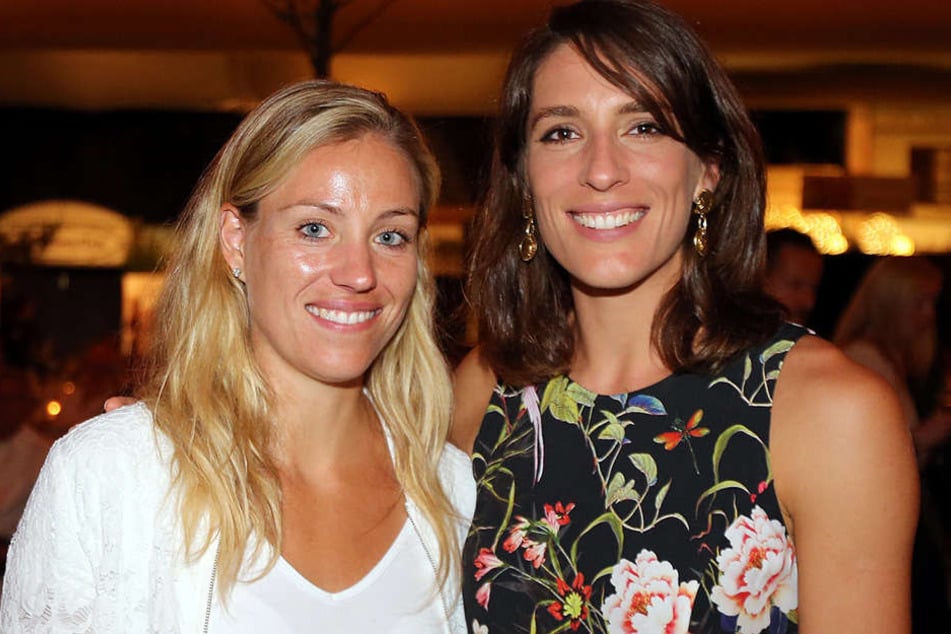 Zwei Freundinnen bei der Geburtstagsfeier der GERRY WEBER OPEN: Angelique Kerber (li.) und Andrea Petkovic.