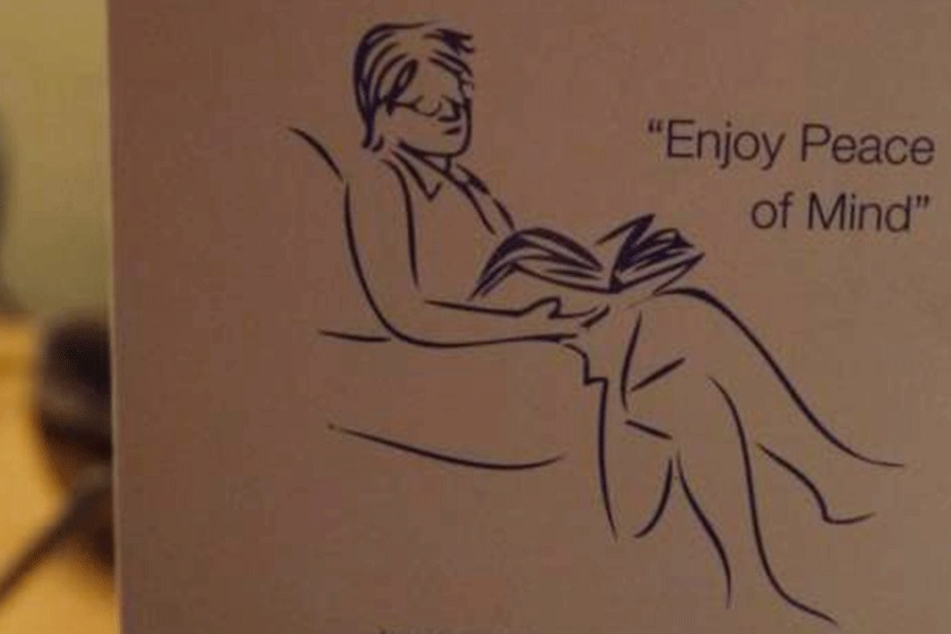 Blowjob oder Buchlesen? Was seht ihr?