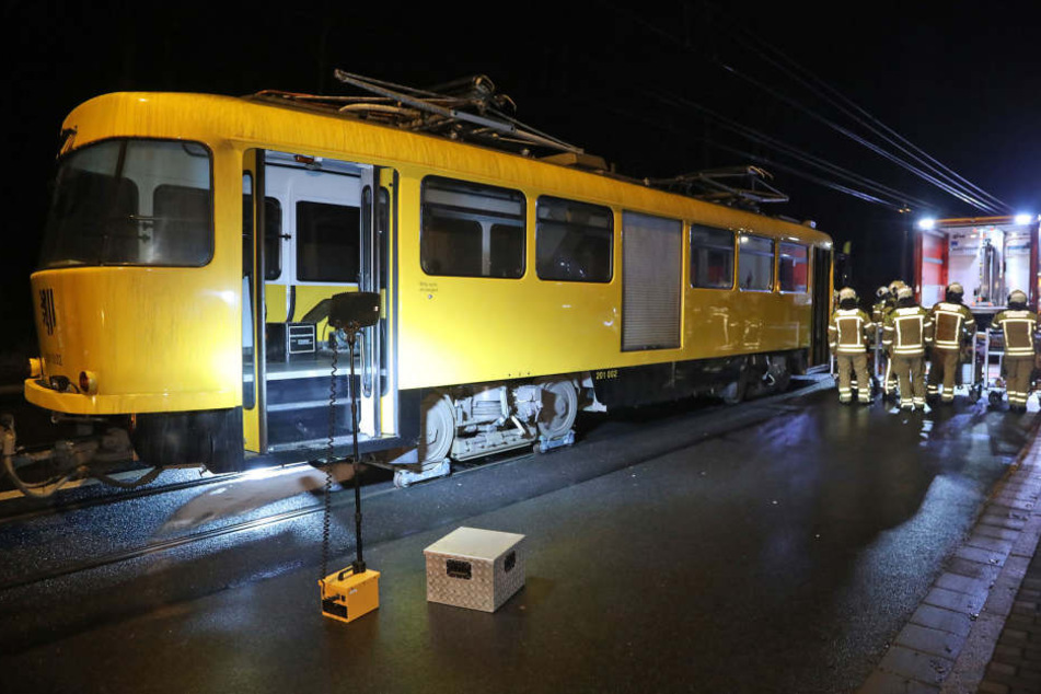 Die umgebaute Tatrabahn blieb liegen.