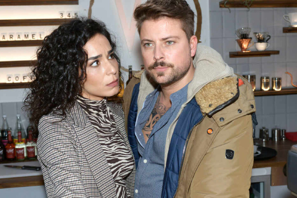 Shirin und John können den brutalen Überfall einfach nicht vergessen.