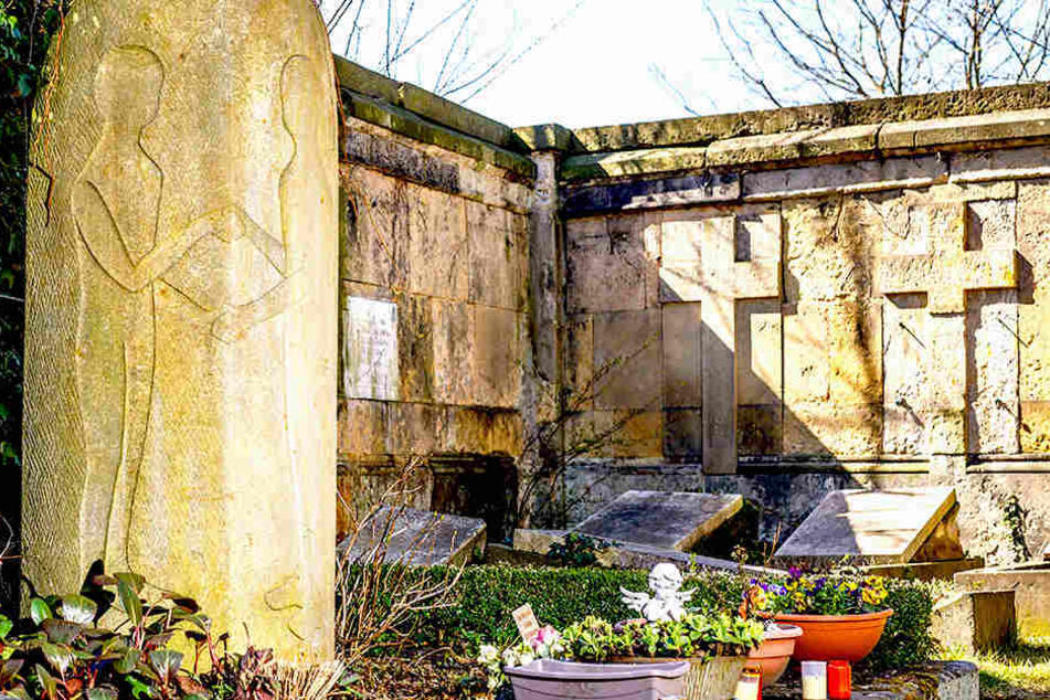 Auf dem Friedhof an der Fiedlerstraße in Dresden wurde eine Frau überfallen.