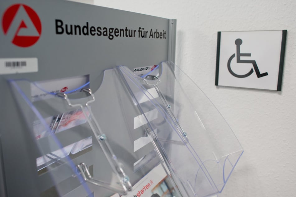 Experten wollen Menschen mit Behinderung besser in den Arbeitsmarkt integrieren.