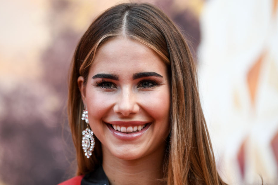 Früher kam die amtierende Miss Germany Anahita Rehbein nur mit einer zitternder Stimme ins Gespräch.